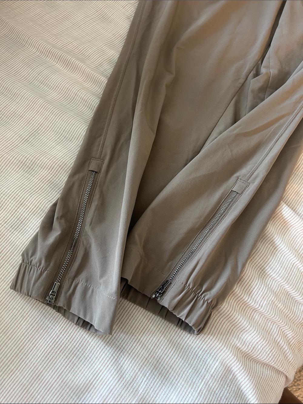 Athleta Endless High Rise Pant - Picture 4 of 11